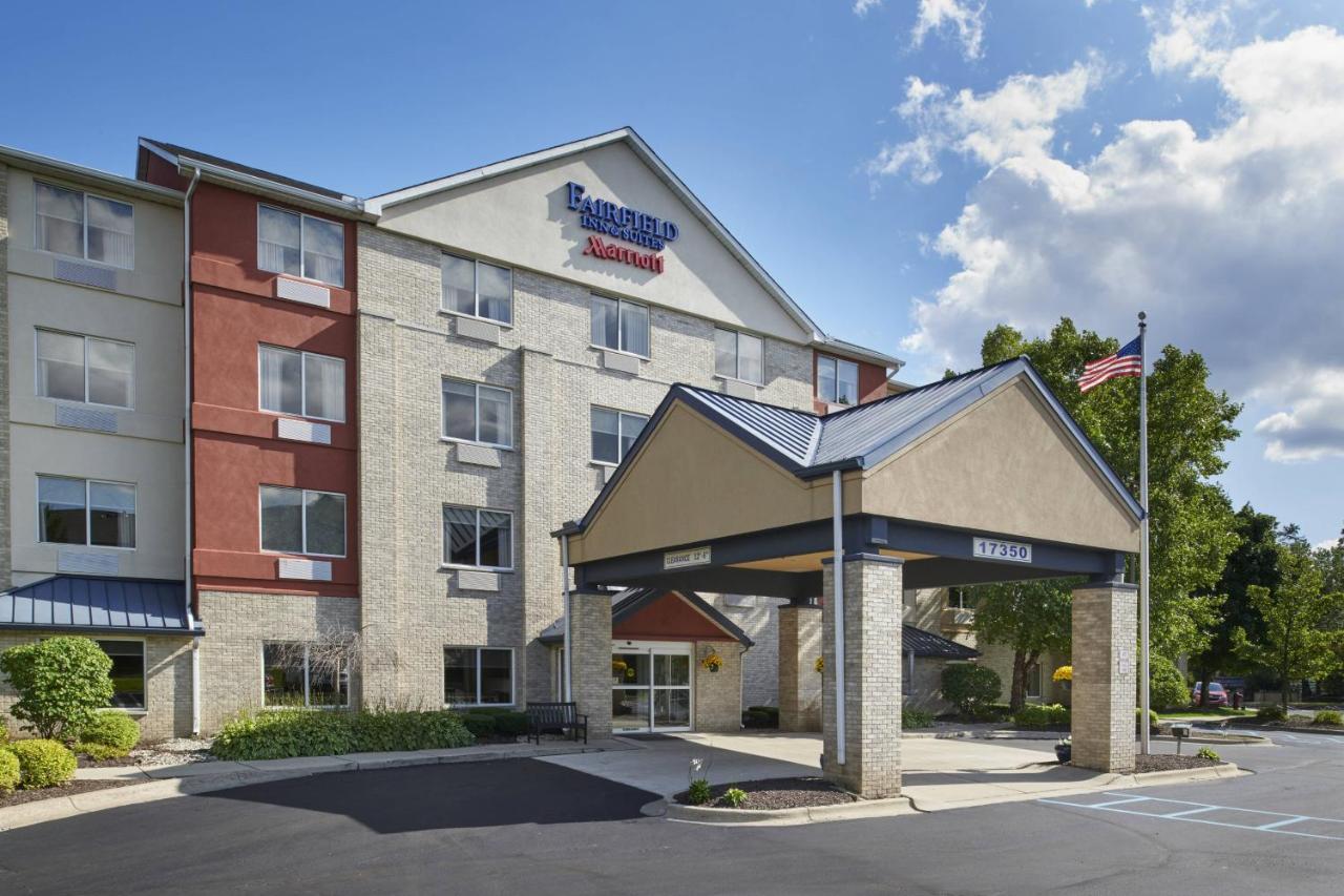 Fairfield Inn & Suites Detroit Livonia Exterior photo