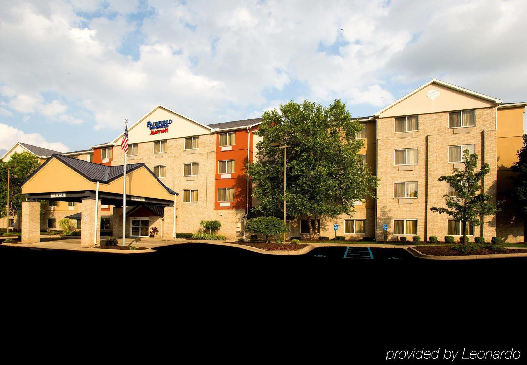 Fairfield Inn & Suites Detroit Livonia Exterior photo